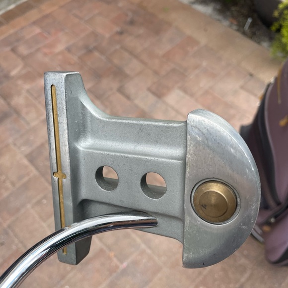 MasterGrip 415CR putter by MG golf designed by Pat Simmons - Picture 2 of 7